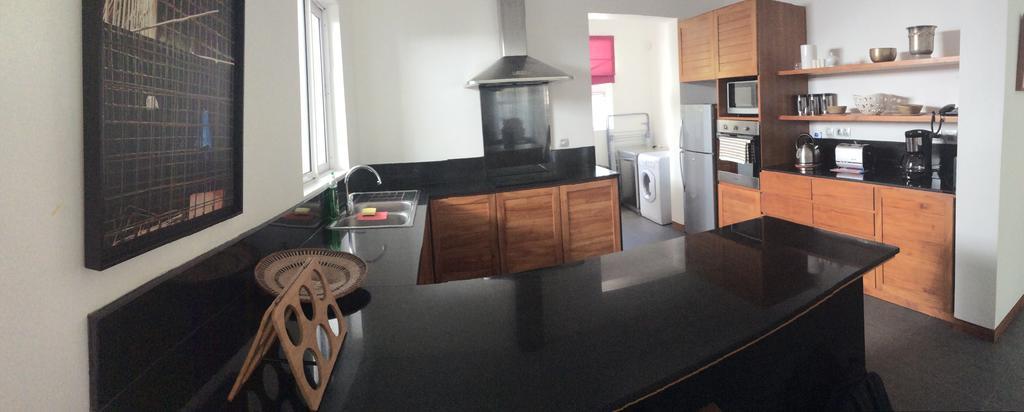 So Beach Villa In Situ Roches Noires Номер фото